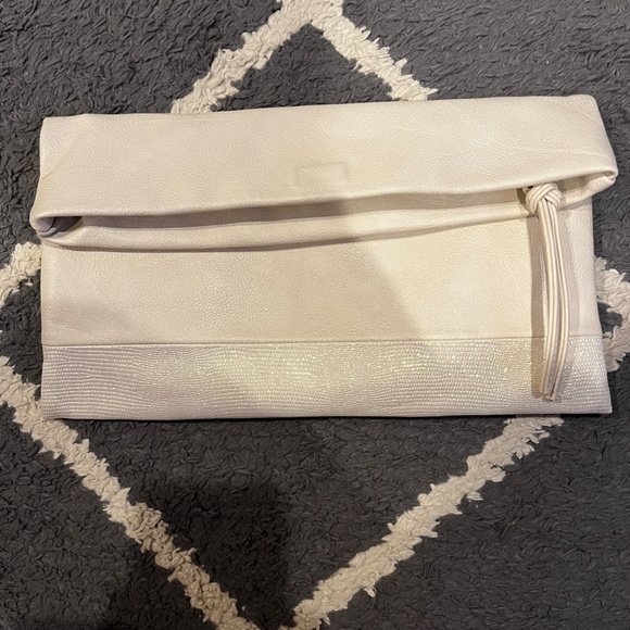 NWOT Faux Leather White / Iridescent Foldover Envelope Clutch with Tassel Zipper - Picture 3 of 7